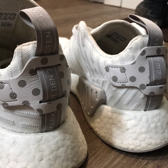 Adidas NMD R2 - Picture 7 of 8